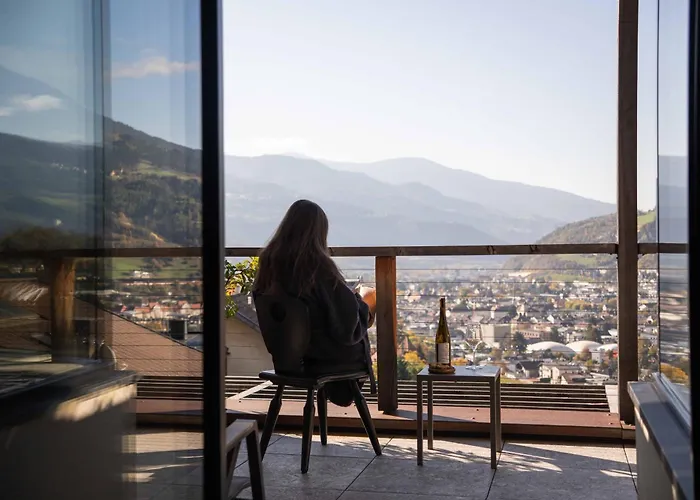 Byhaller Suites & Ao Restaurant